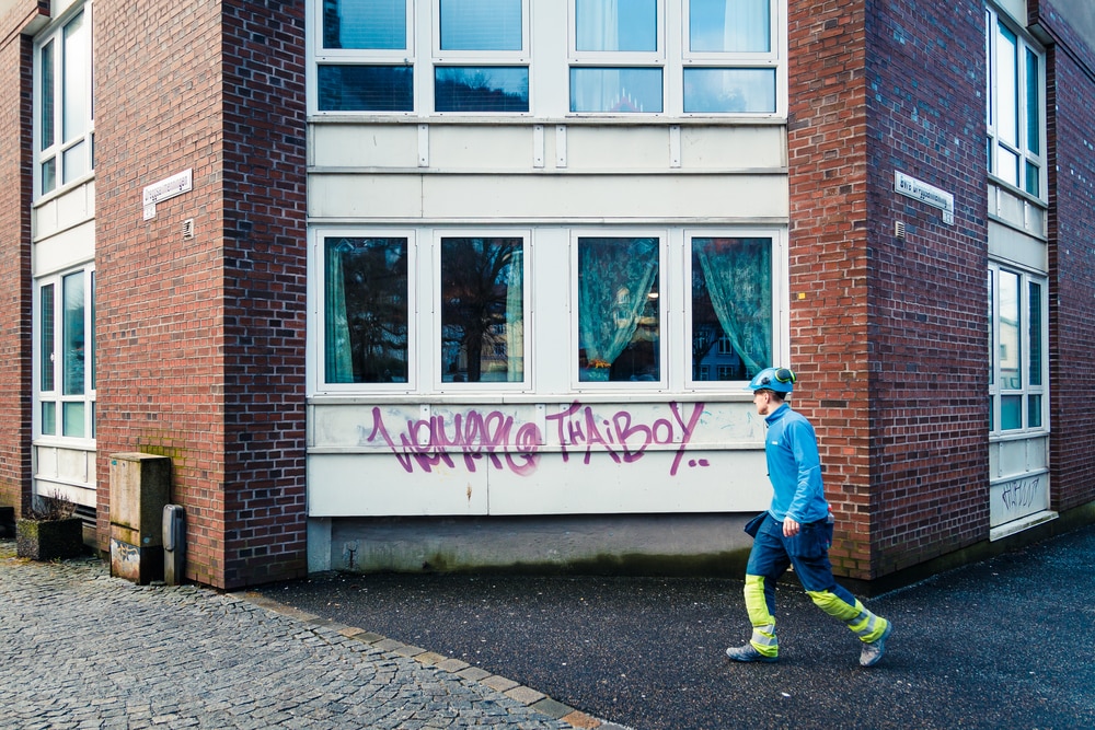 Elimina los graffitis de tus instalaciones